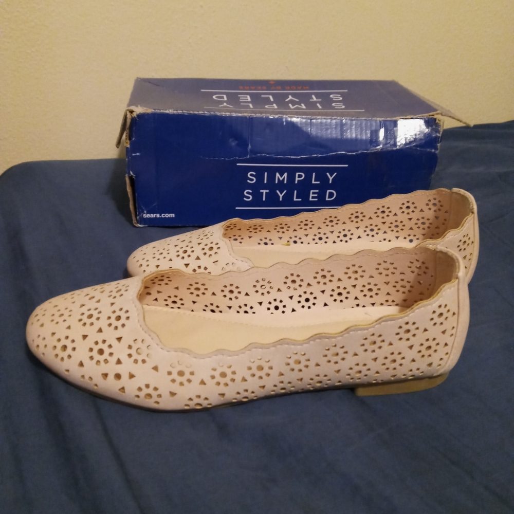 SIMPLY STYLED YG JALA SHOES